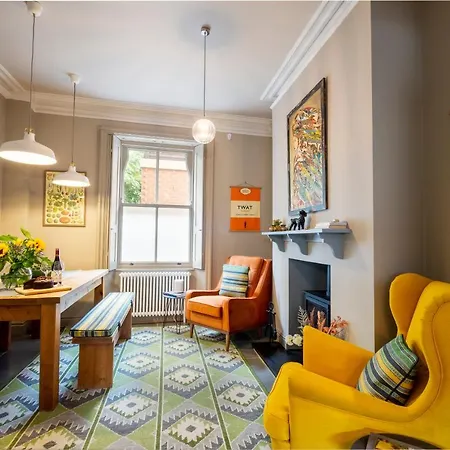 7 St Martin's Lane York